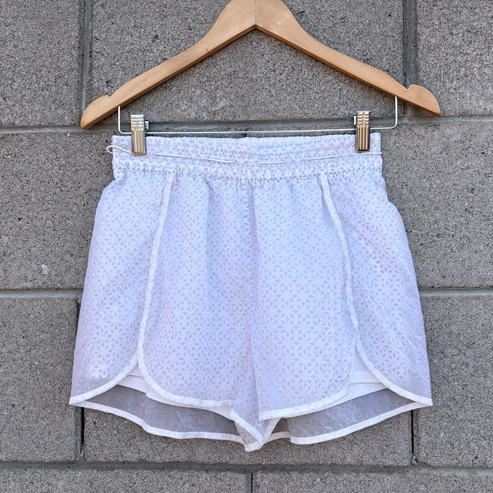 Lululemon Find Your Flock Shorts